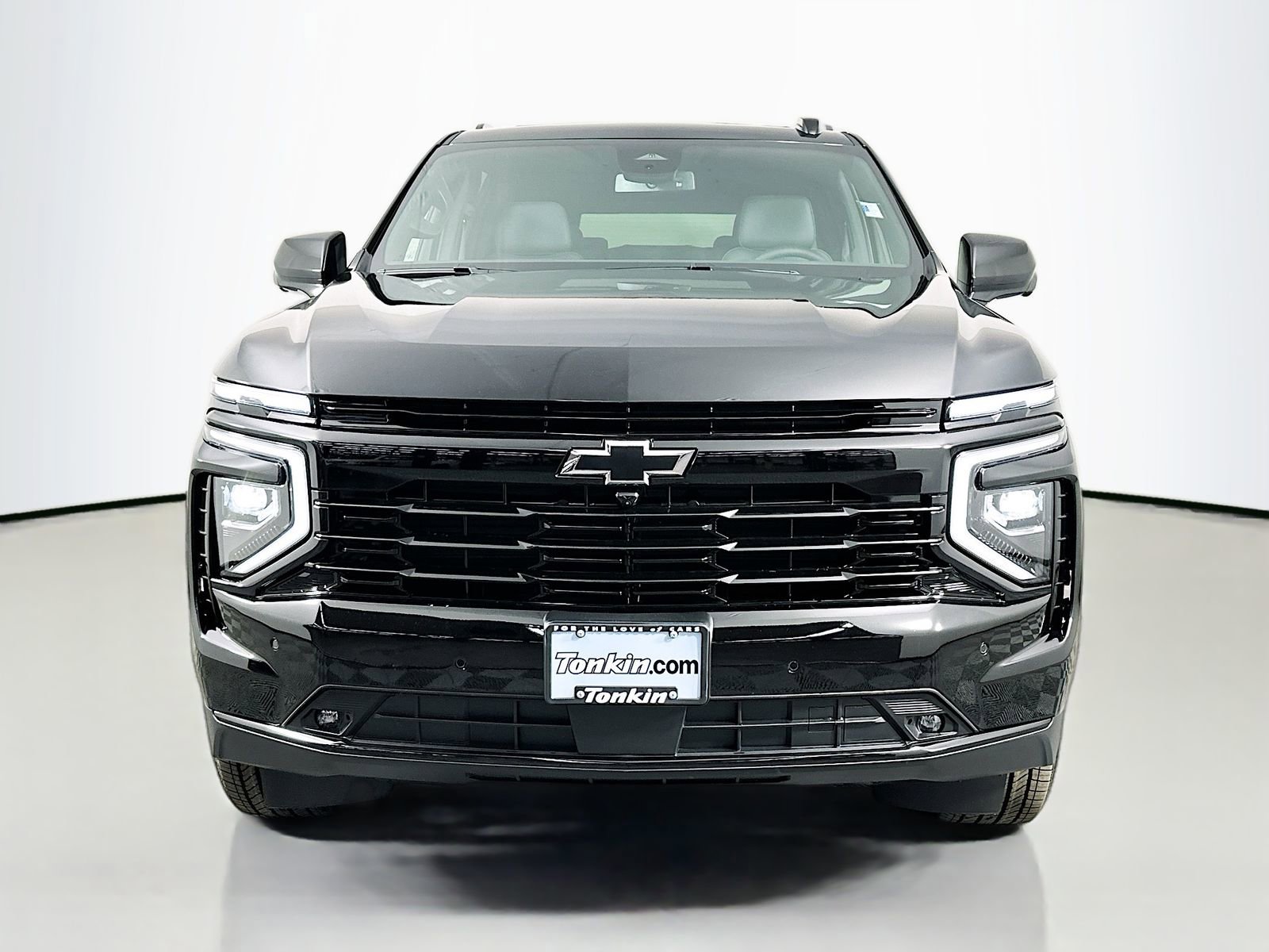 New 2026 Chevrolet Suburban RST w/ Sun And Tow Package image 2