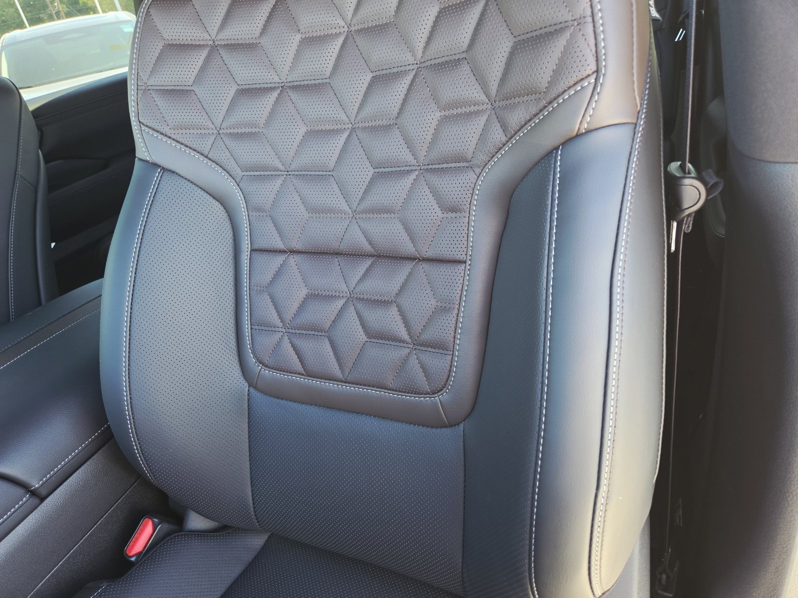 New 2027 Nissan Armada Platinum AWD/4WD image 10