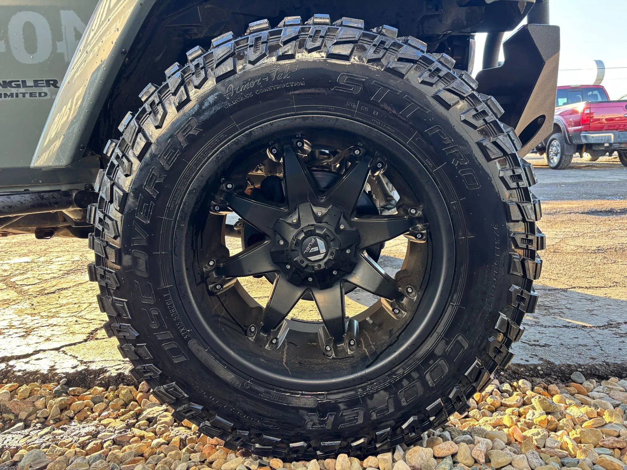 Used 2015 Jeep Wrangler Unlimited Rubicon w/ Connectivity Group image 8