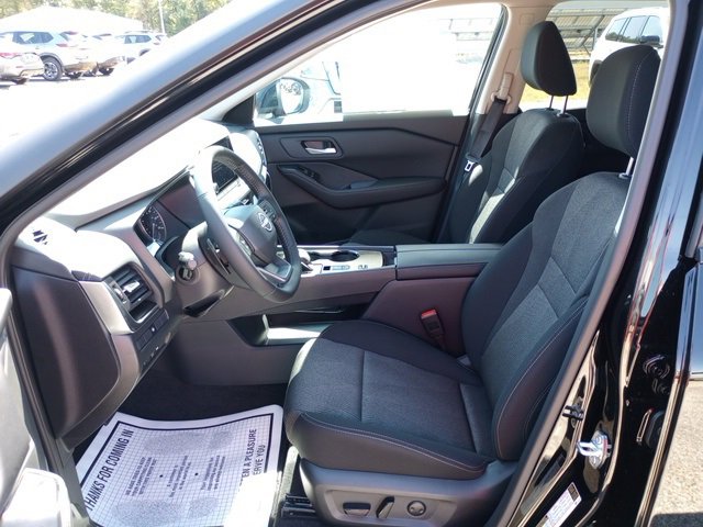 New 2026 Nissan Rogue SV image 10