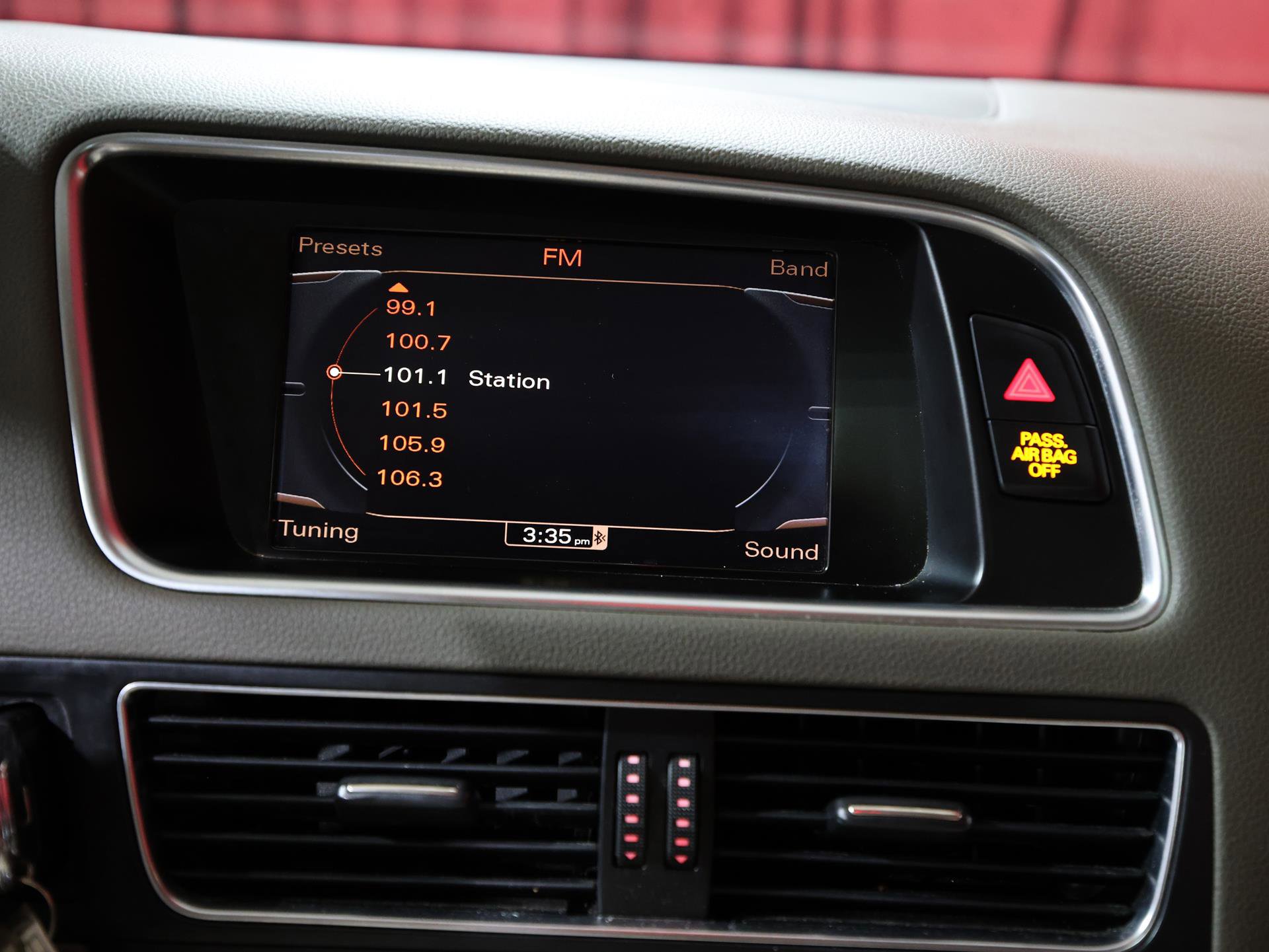 Used 2011 Audi Q5 2.0T Premium Plus image 18