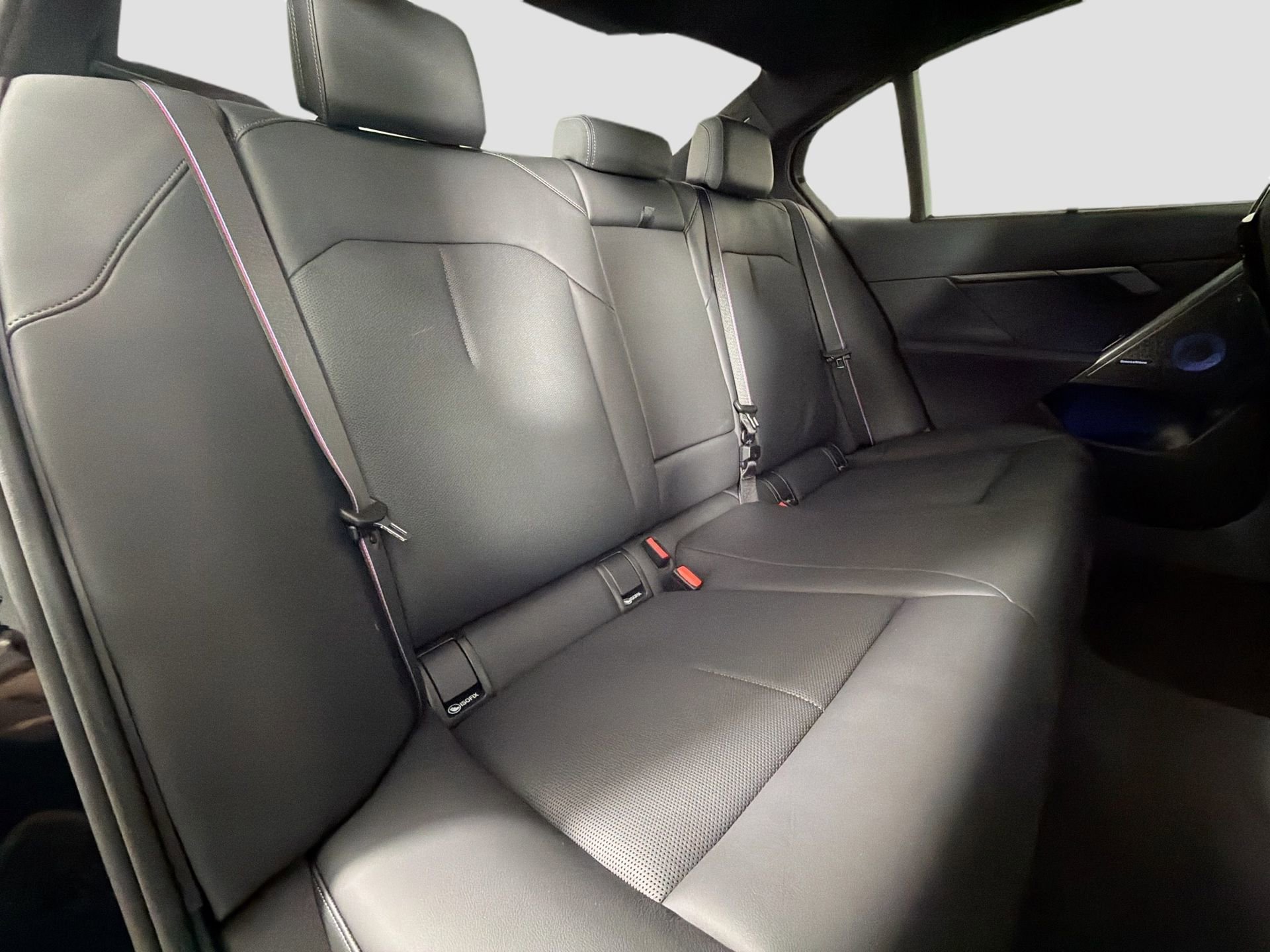 New 2026 BMW M5 w/ Executive Package image 28