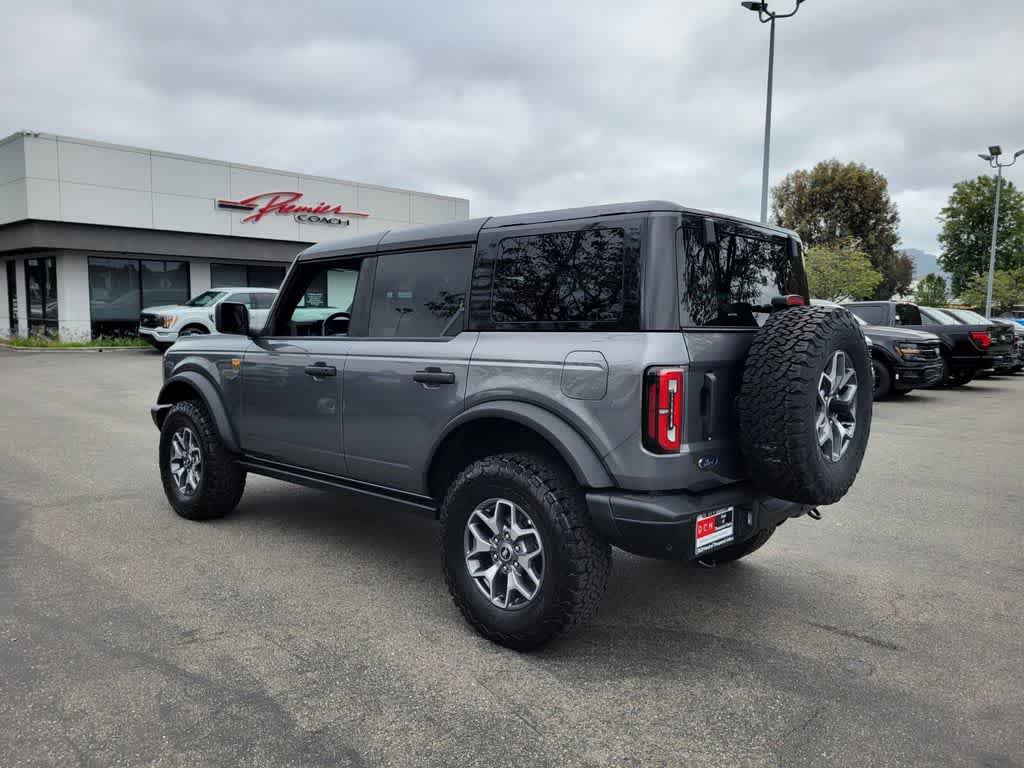 Certified 2025 Ford Bronco Badlands AWD/4WD image 3