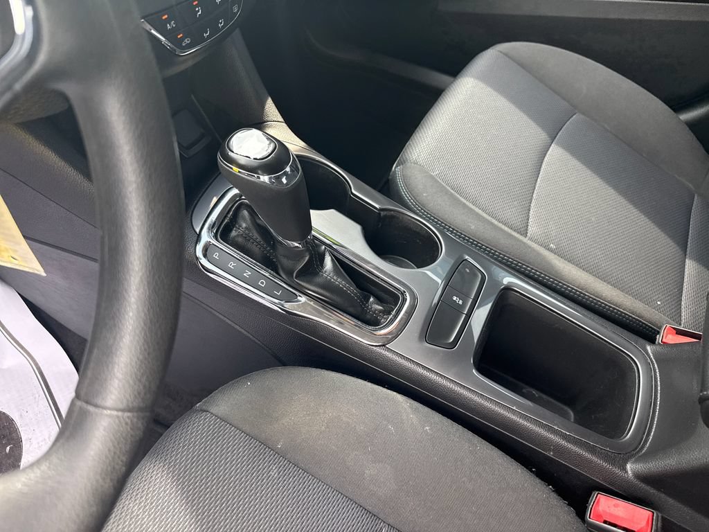 Used 2018 Chevrolet Cruze LT FWD image 34