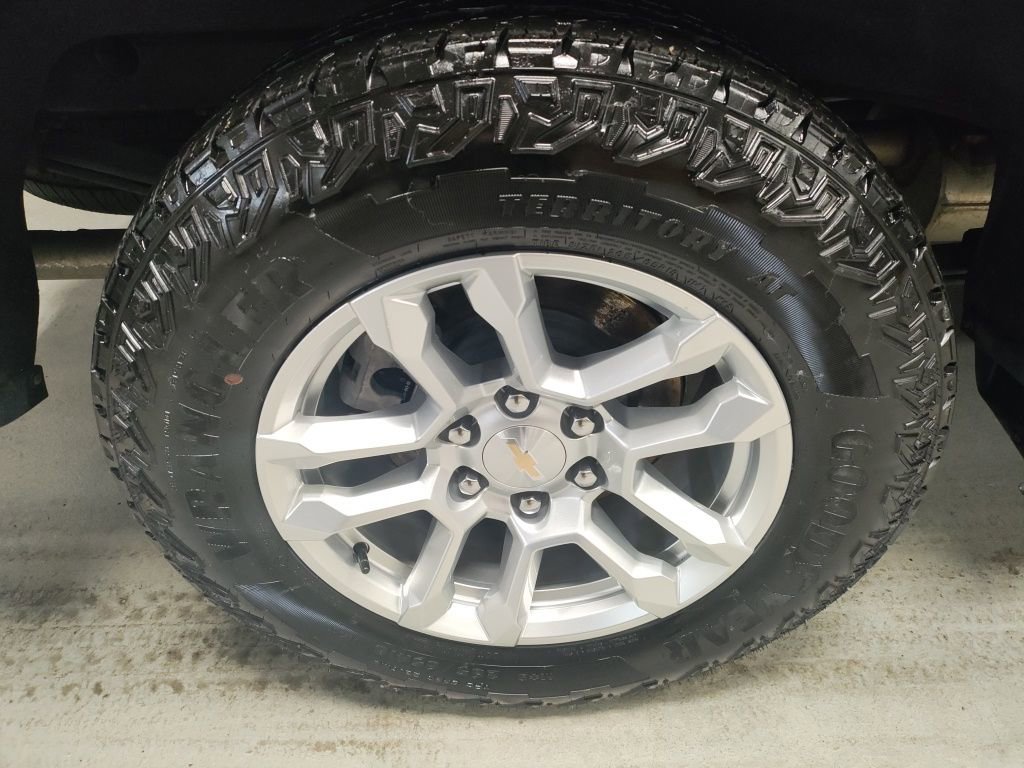 Used 2022 Chevrolet Silverado 1500 LT image 3