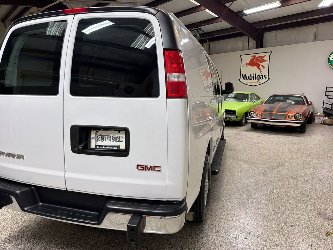 Used 2020 GMC Savana 2500 w/ Driver Convenience Package RWD image 16