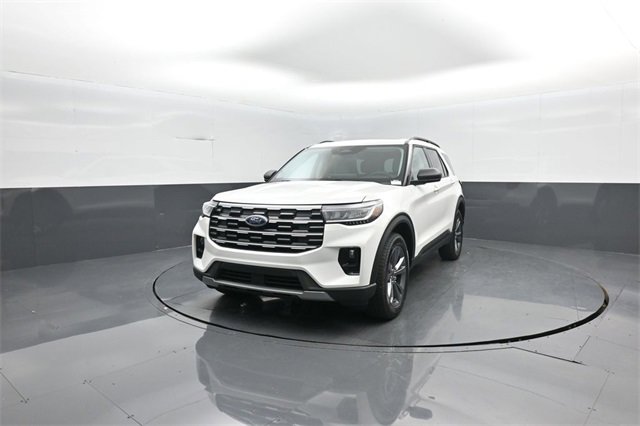 New 2026 Ford Explorer Active image 3