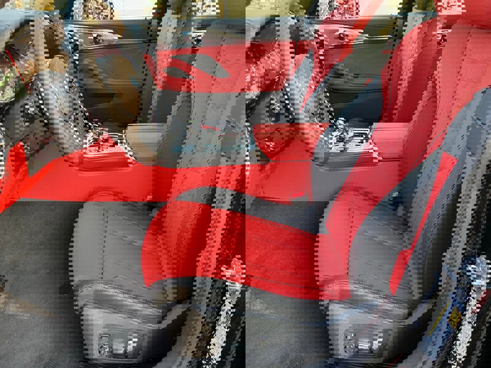 New 2026 BMW M850i xDrive w/ M Sport Professional Package image 20