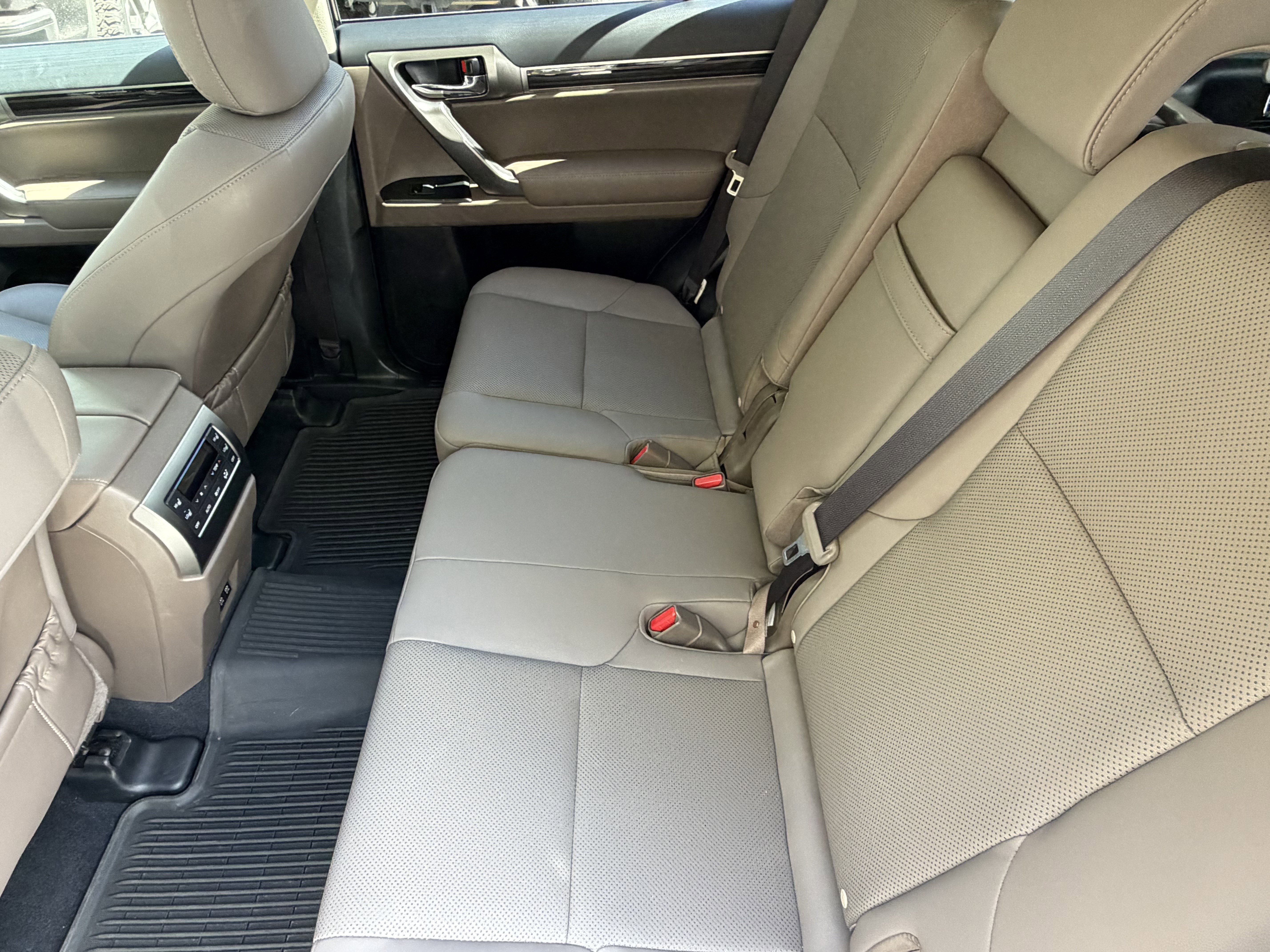 Used 2023 Lexus GX 460 Premium w/ Premium Package AWD/4WD image 30