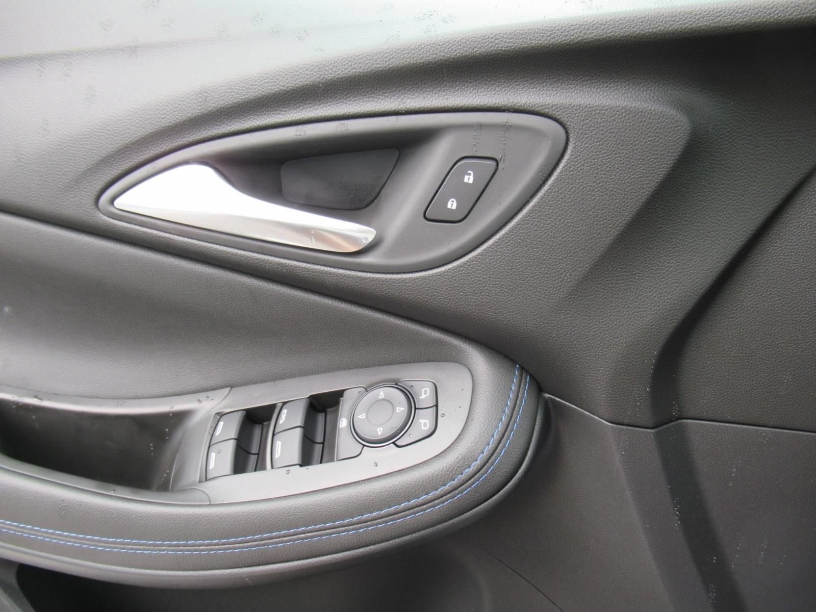 New 2026 Buick Encore GX Sport Touring w/ Comfort Package FWD image 19