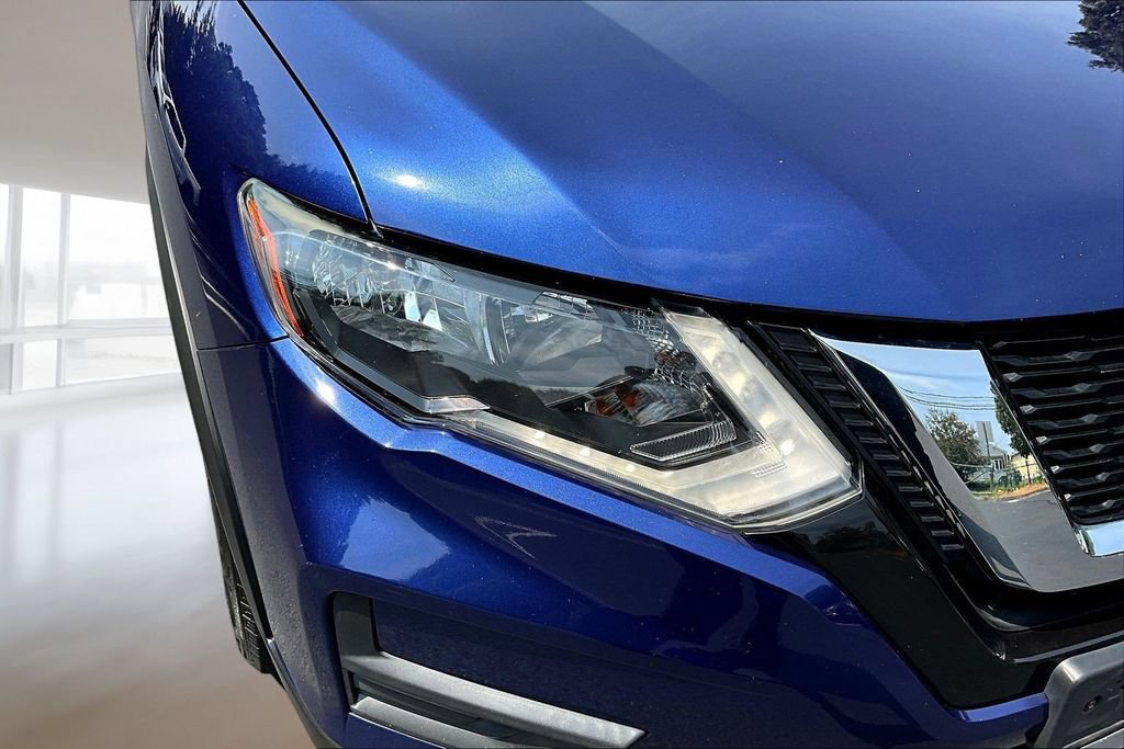 Used 2019 Nissan Rogue SV AWD/4WD image 29