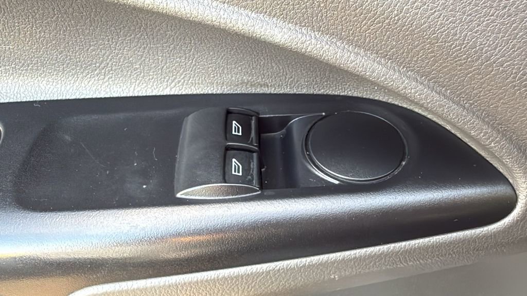 Used 2020 Ford Transit Connect XL image 26