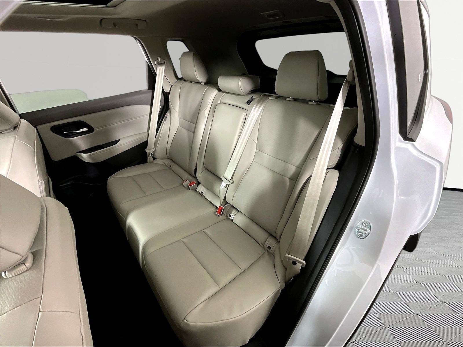 New 2026 Nissan Rogue Dark Armor AWD/4WD image 18
