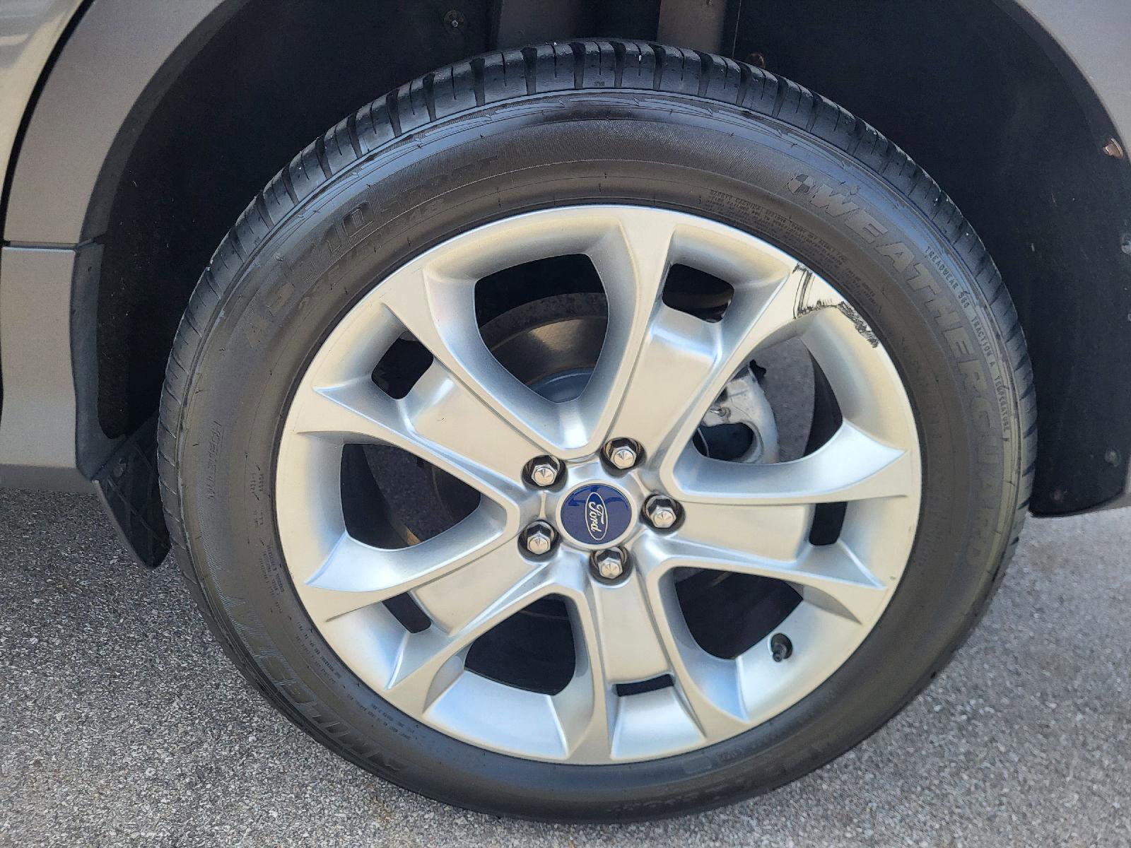 Used 2015 Ford Escape Titanium image 16