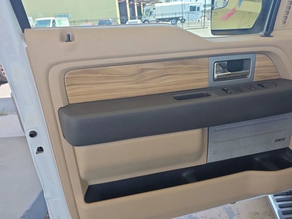 Used 2011 Ford F150 Lariat w/ Lariat Chrome Pkg RWD image 39