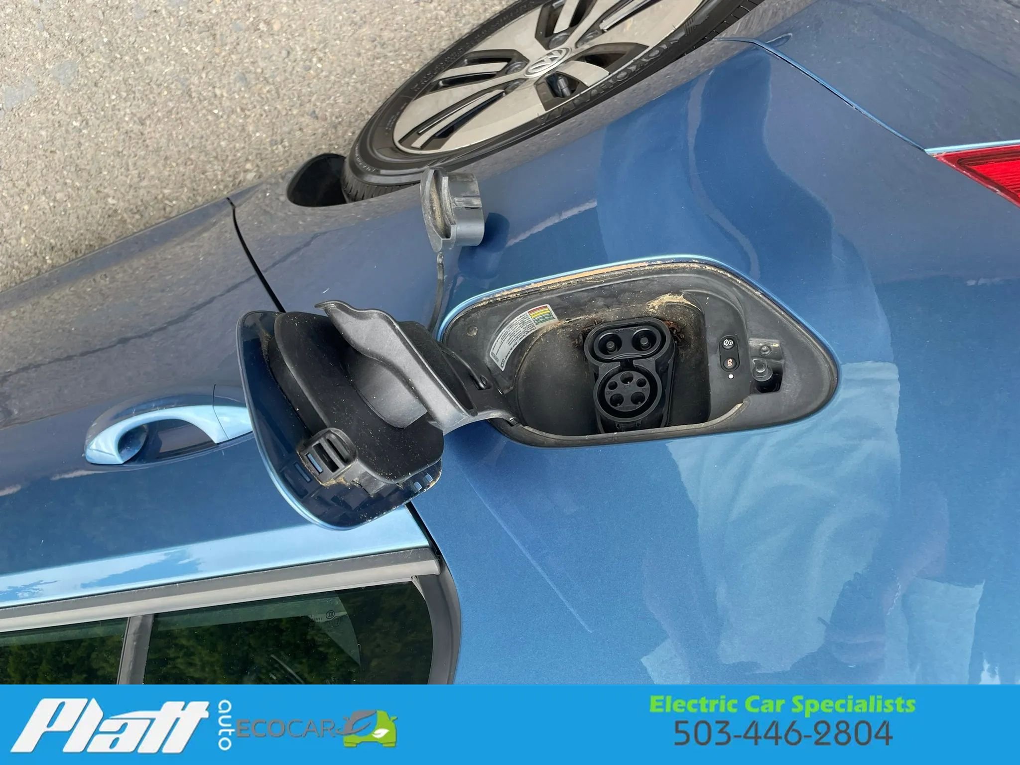 Used 2016 Volkswagen e-Golf SE w/ DC Fast Charging Package FWD image 51