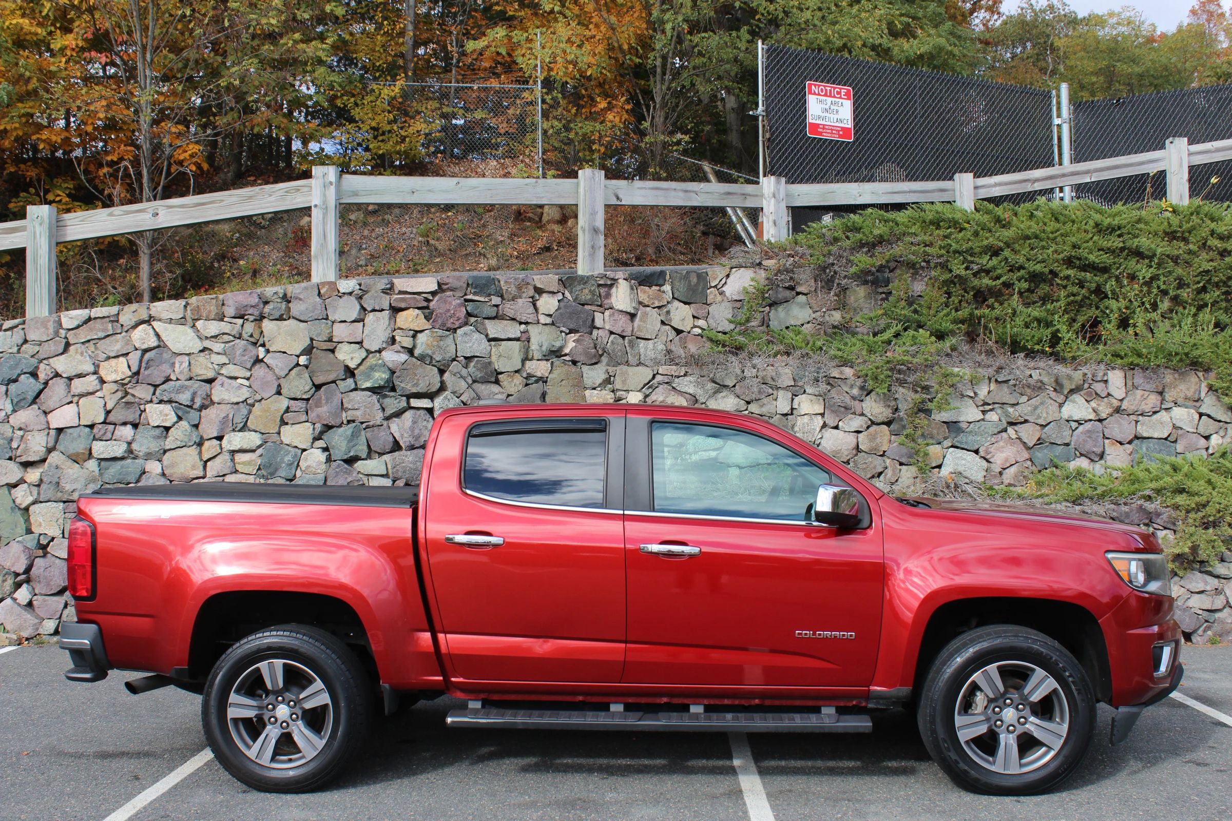 Used 2015 Chevrolet Colorado LT w/ Luxury Package image 5