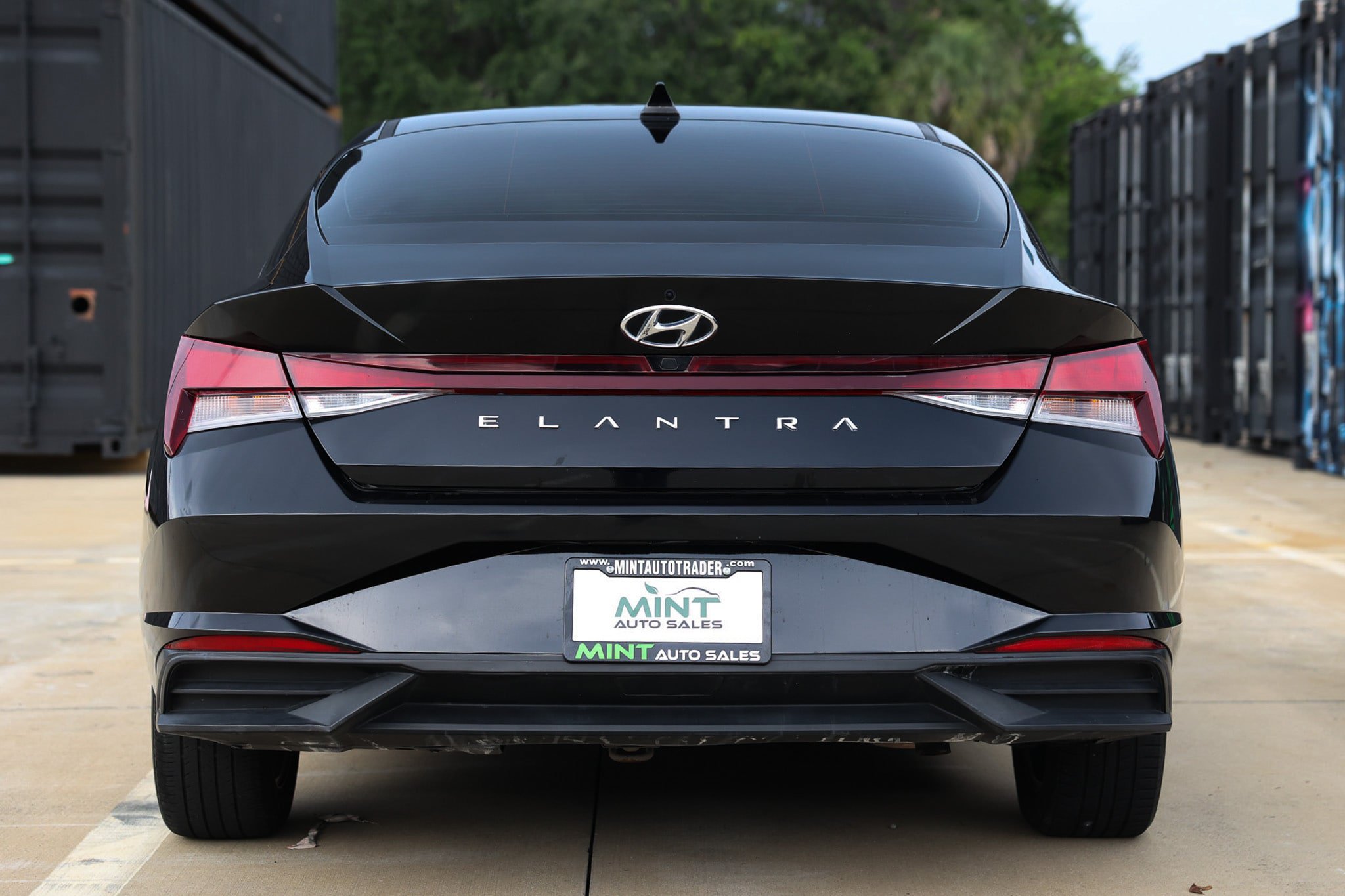 Used 2021 Hyundai Elantra SEL FWD image 11