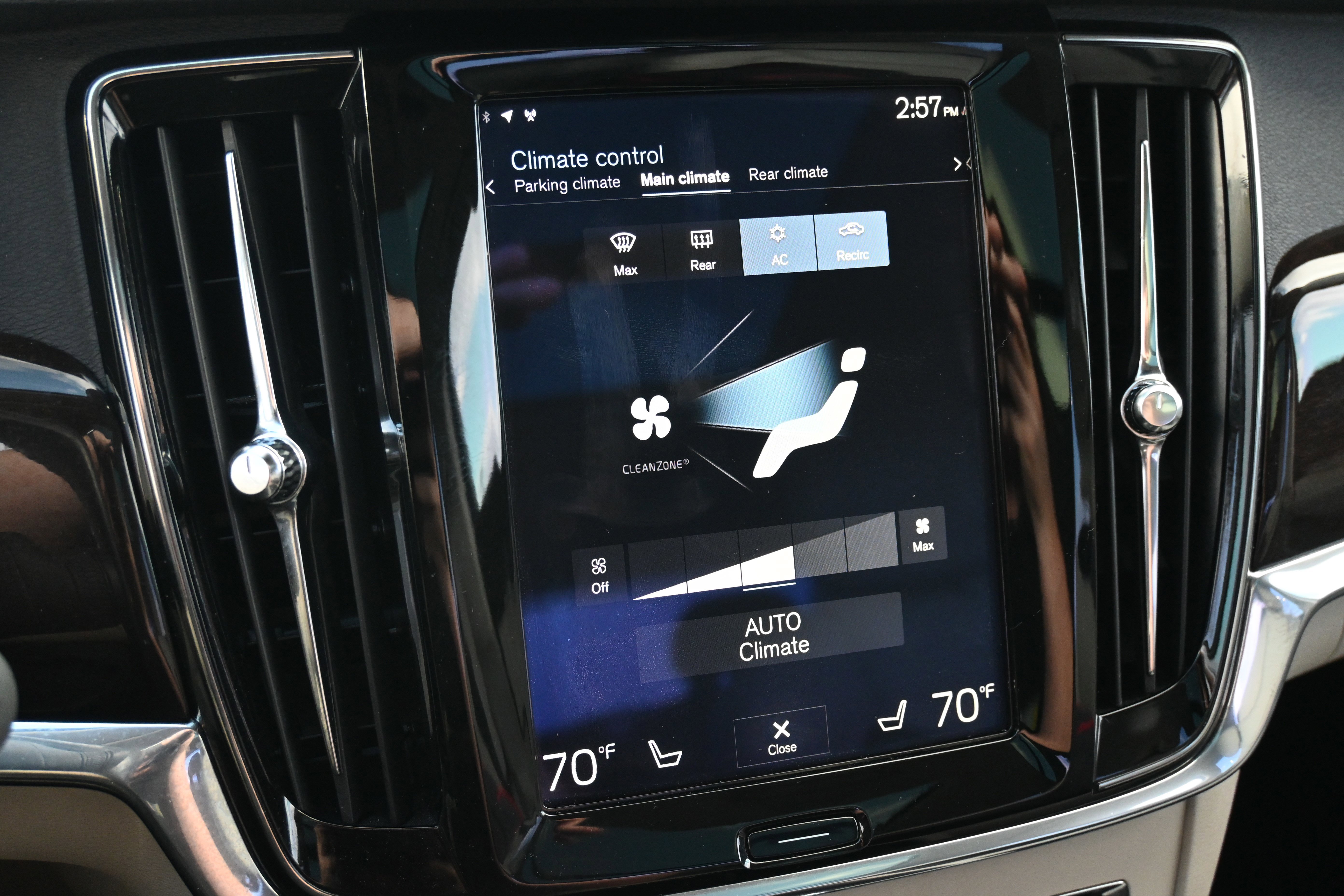 Used 2018 Volvo S90 T5 Momentum image 21