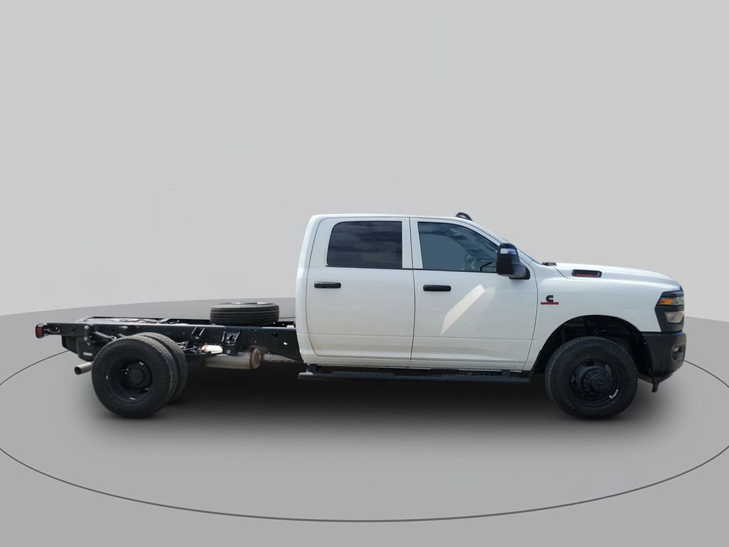 New 2026 RAM 3500 Tradesman AWD/4WD image 2
