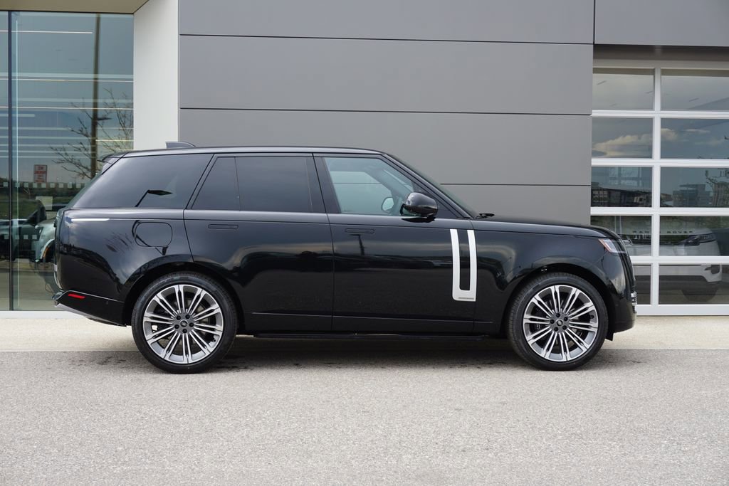 New 2025 Land Rover Range Rover Autobiography image 8