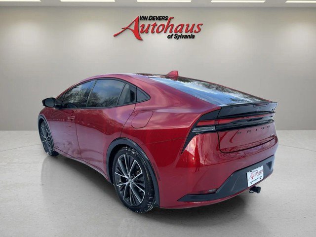 Used 2023 Toyota Prius XLE image 6