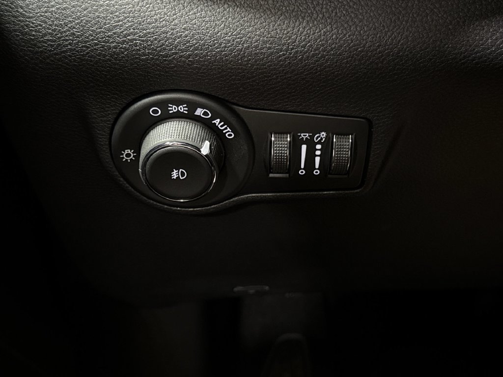 New 2026 Jeep Compass Trailhawk AWD/4WD image 18