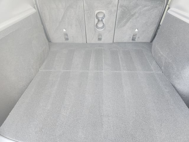 Used 2026 Tesla Model Y 2WD image 40