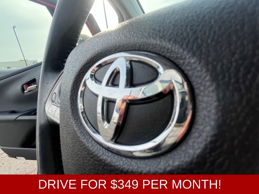 Used 2017 Toyota Prius Prime Advanced image 38