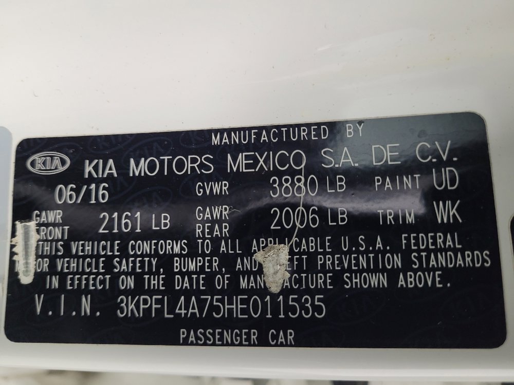 Used 2017 Kia Forte S FWD image 33