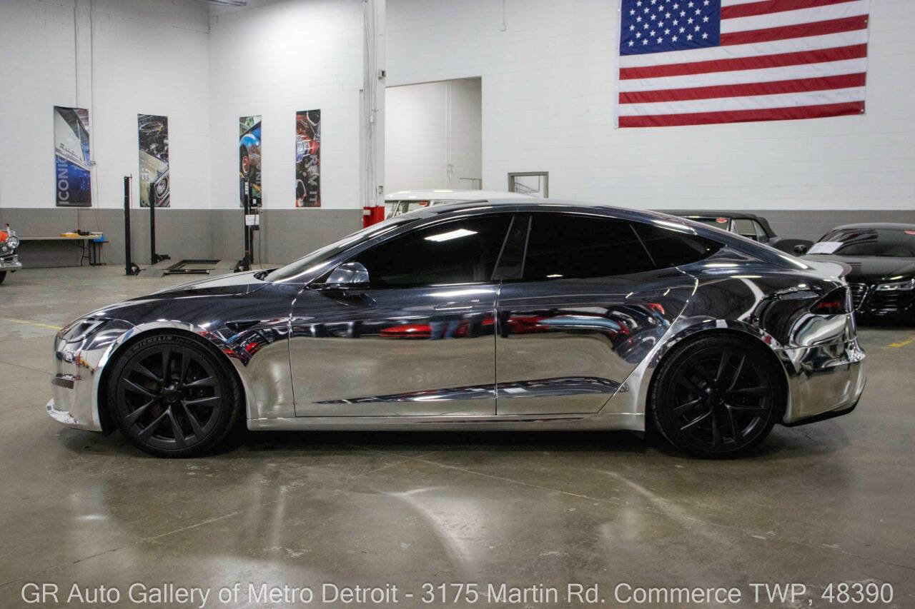 Used 2022 Tesla Model S Plaid image 3