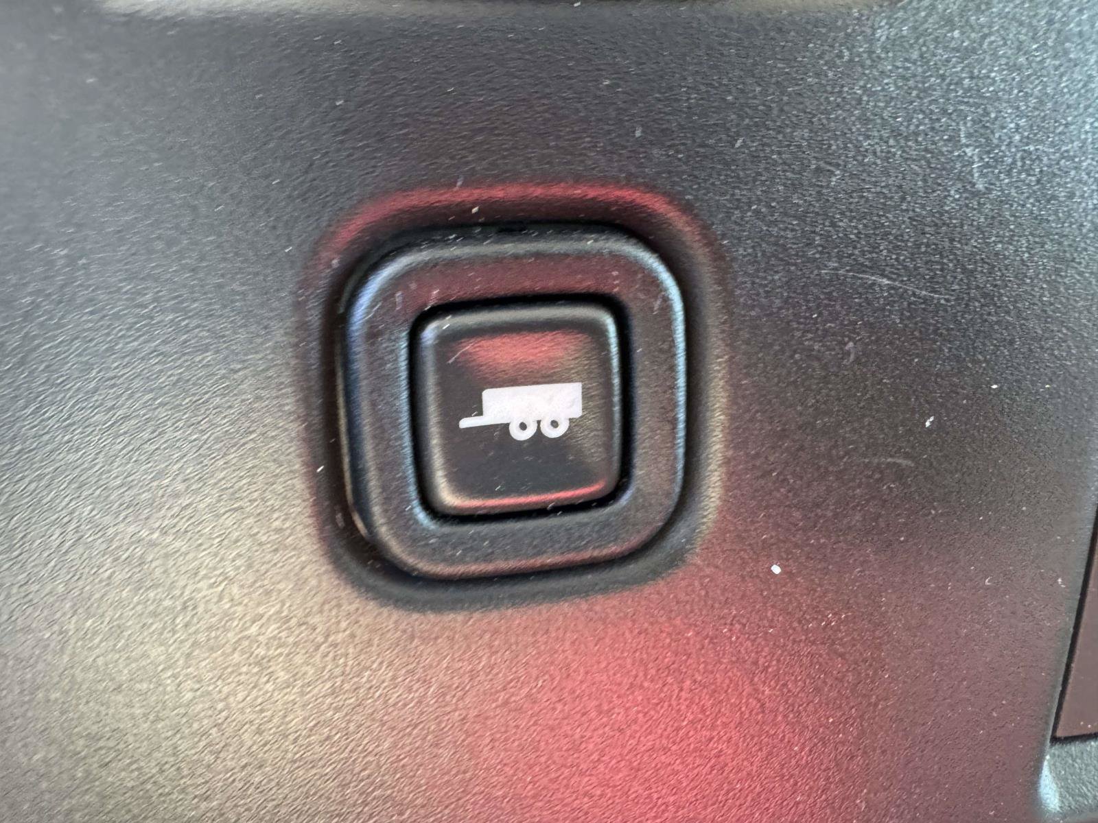 Used 2025 GMC Savana 2500 w/ Driver Convenience Package RWD image 33