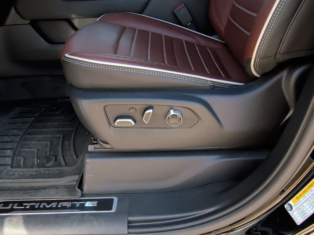 Used 2025 GMC Sierra 1500 Denali Ultimate image 14