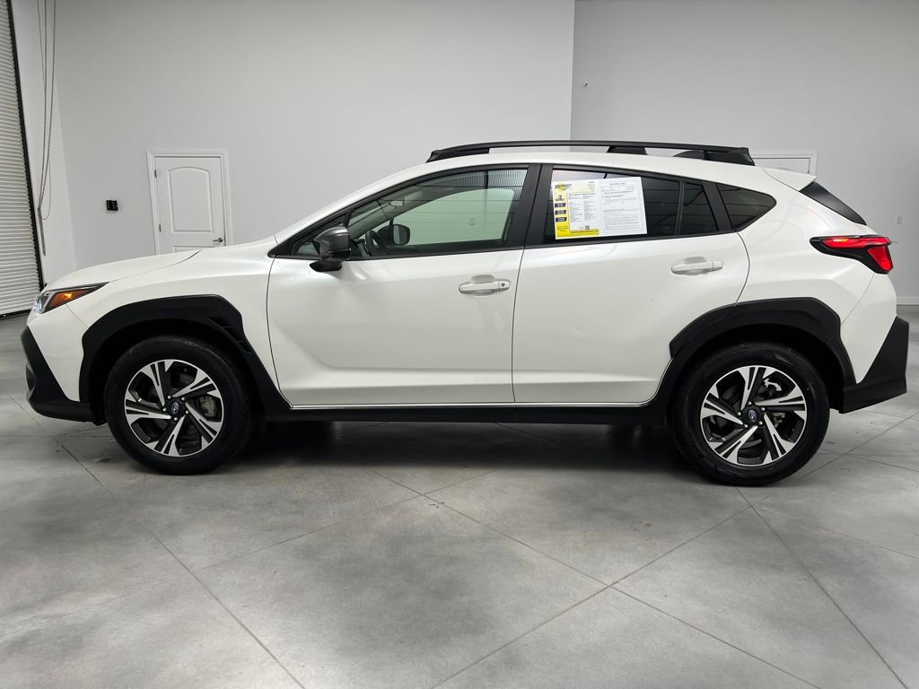 Used 2025 Subaru Crosstrek 2.0i Premium AWD/4WD image 4