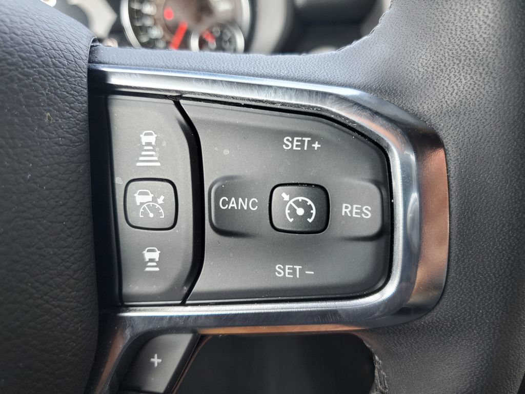 Used 2025 RAM 1500 Laramie w/ Sport Appearance Package AWD/4WD image 24