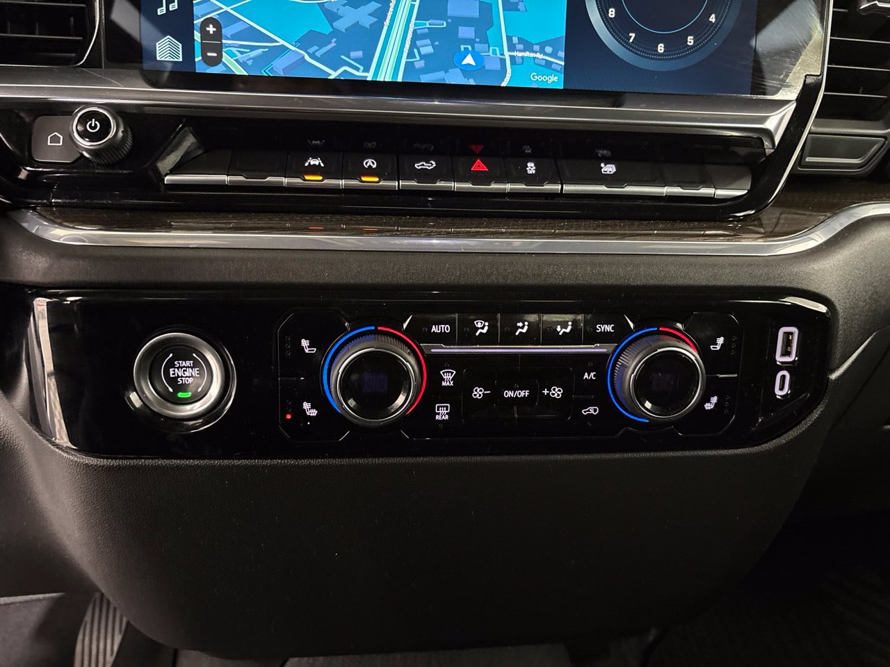 Used 2024 Chevrolet Silverado 1500 LT AWD/4WD image 19