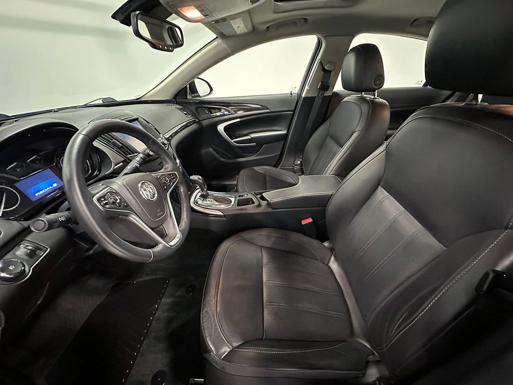 Used 2016 Buick Regal FWD image 3