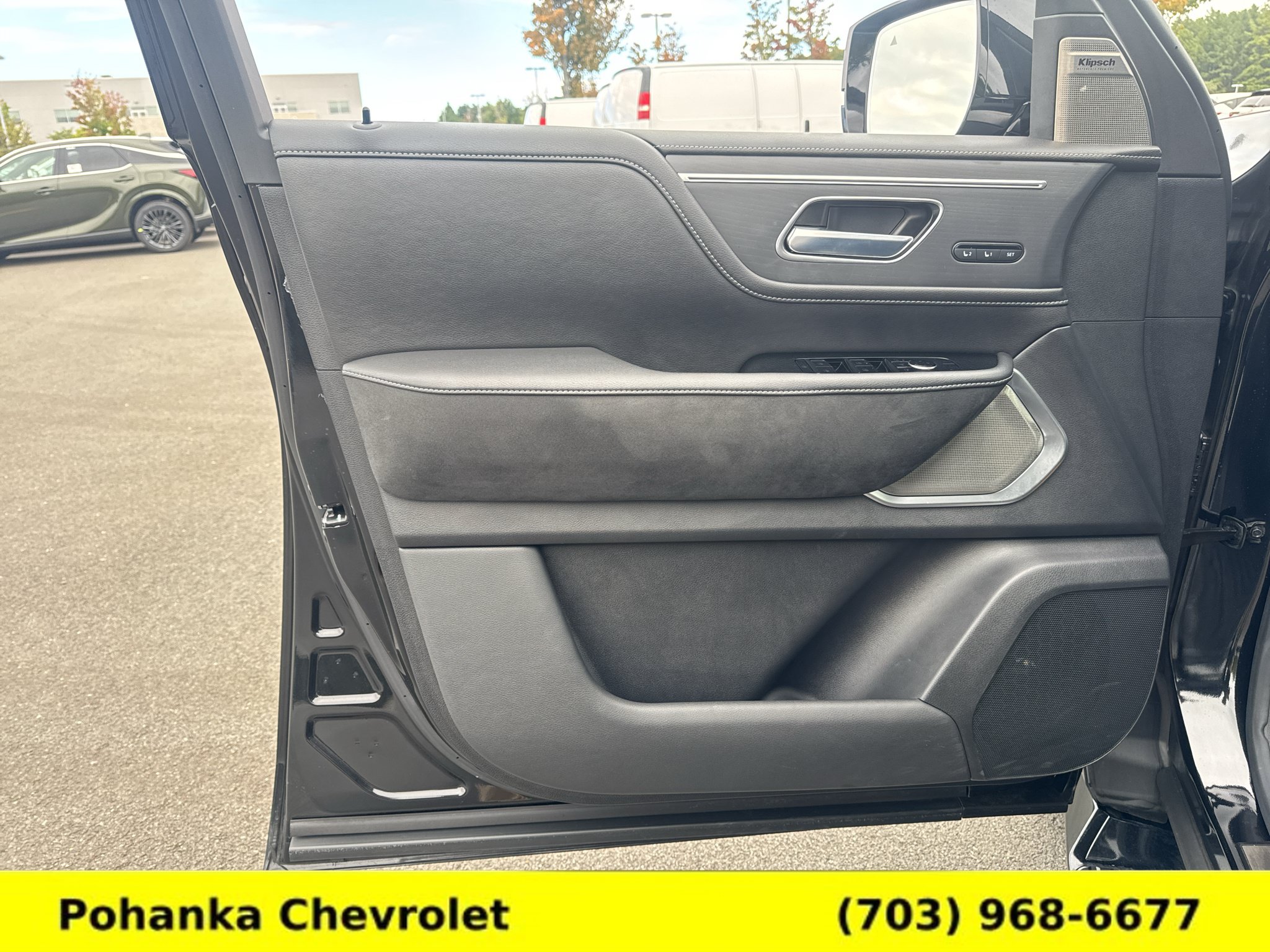 Used 2025 INFINITI QX80 Sensory AWD/4WD image 25