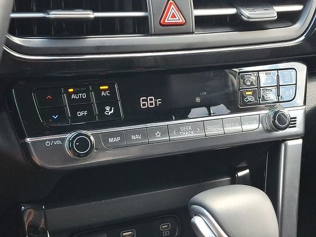 Certified 2024 Kia Seltos X-Line AWD/4WD image 16