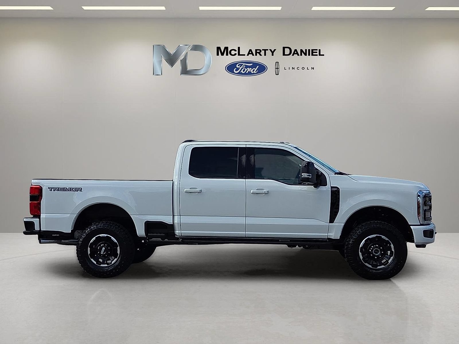 New 2026 Ford F350 Lariat w/ Tremor Off-Road Package AWD/4WD image 6