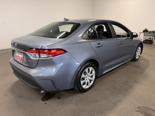Used 2023 Toyota Corolla LE image 3