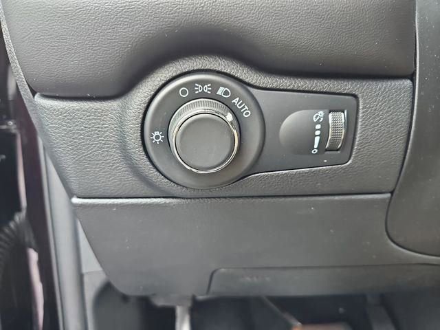 Used 2024 Dodge Durango GT image 42