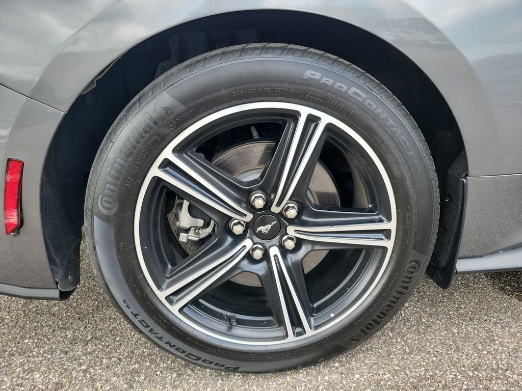 Used 2025 Ford Mustang Premium RWD image 25