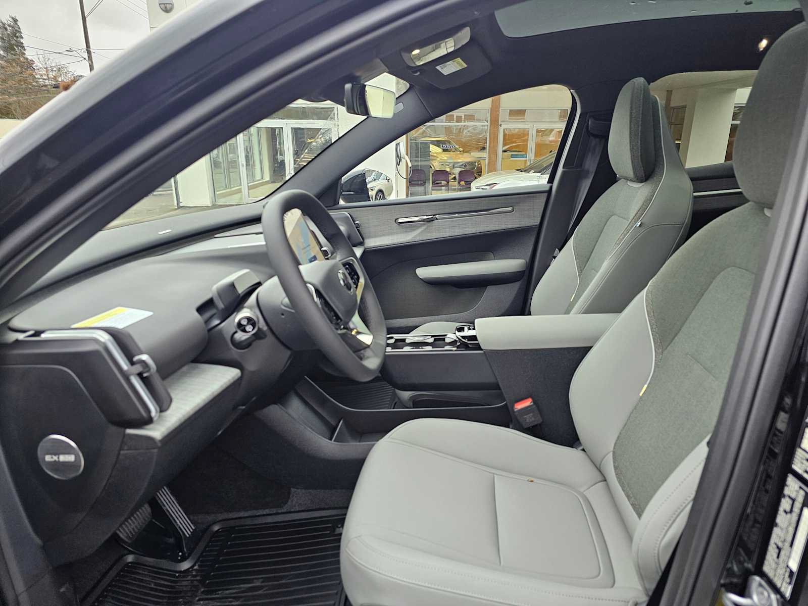 New 2026 Volvo EX30 Ultra w/ Protection Package Premier AWD/4WD image 23