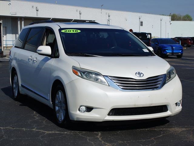 Used 2016 Toyota Sienna Limited Premium image 25