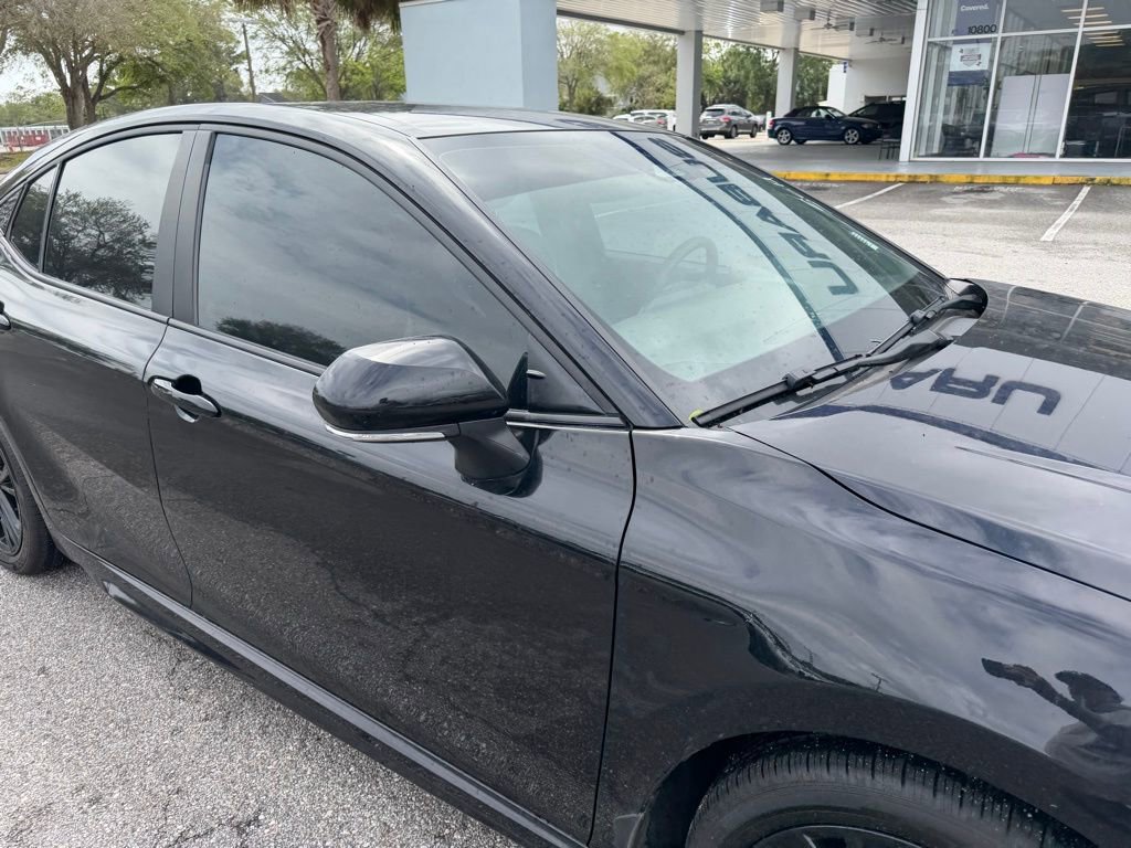 Used 2025 Toyota Camry SE image 15
