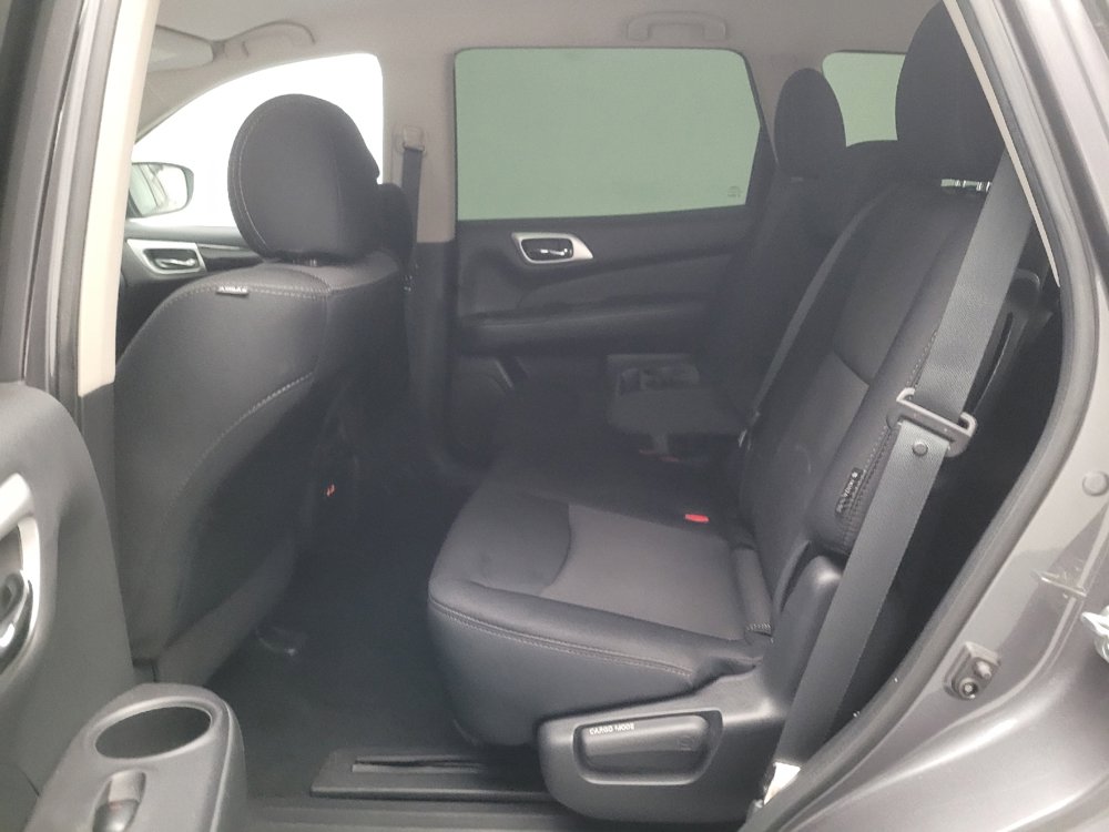 Used 2019 Nissan Pathfinder S FWD image 18