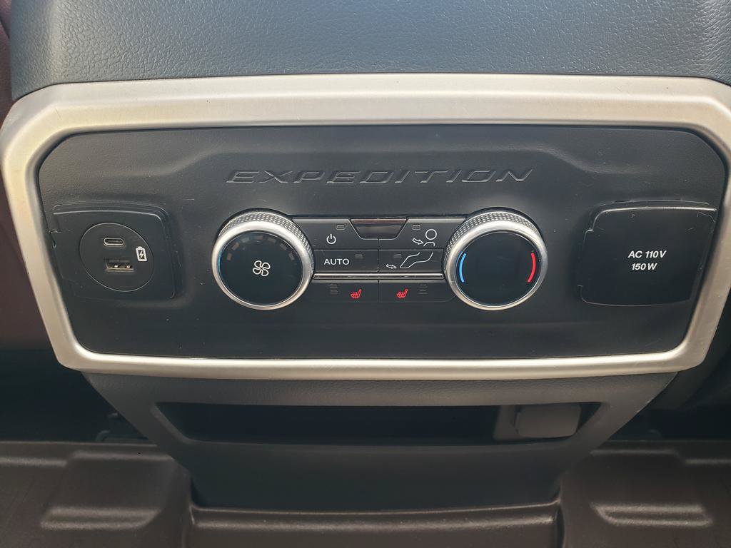 Used 2022 Ford Expedition Limited AWD/4WD image 14