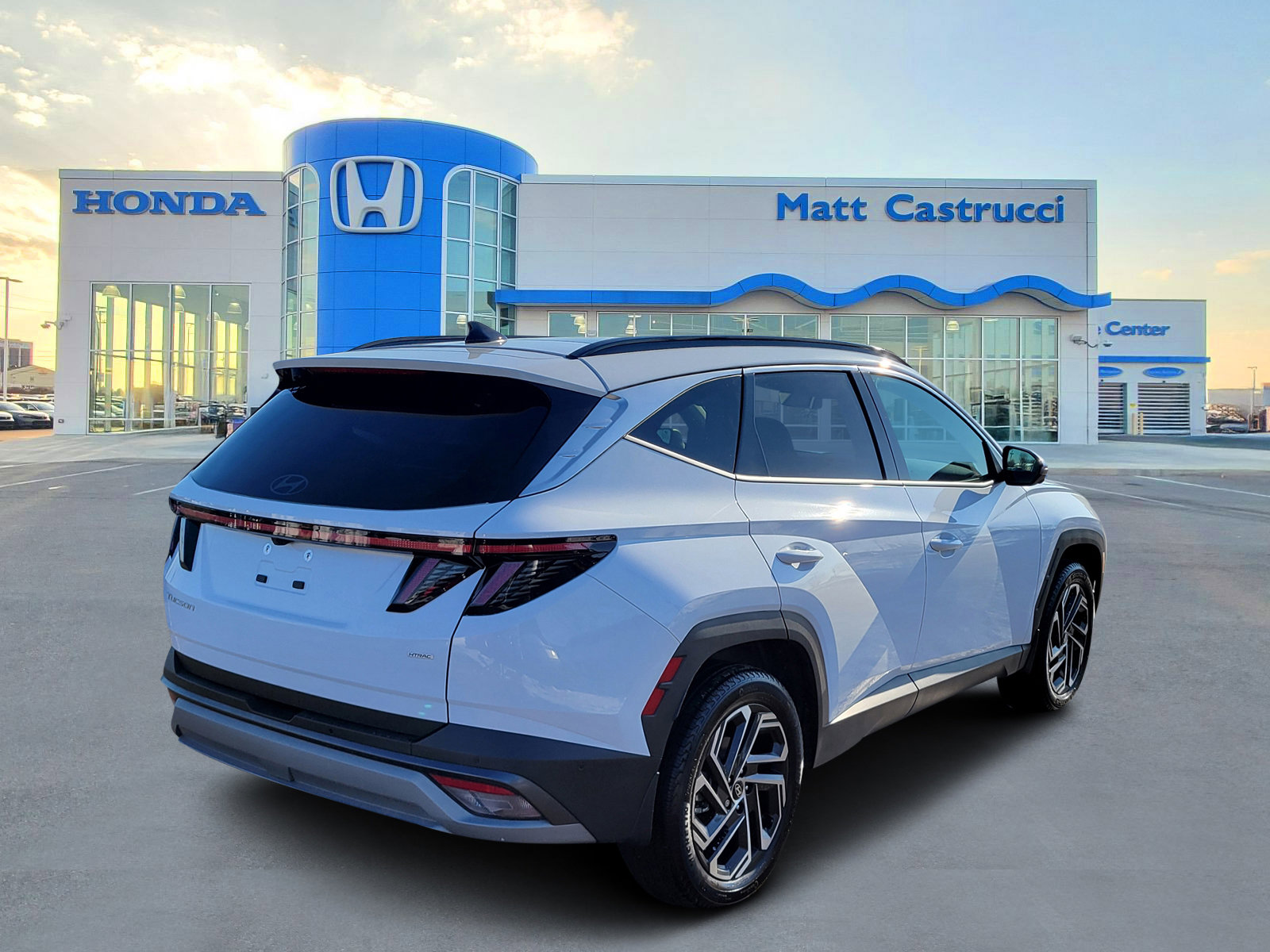 Used 2025 Hyundai Tucson Limited image 4