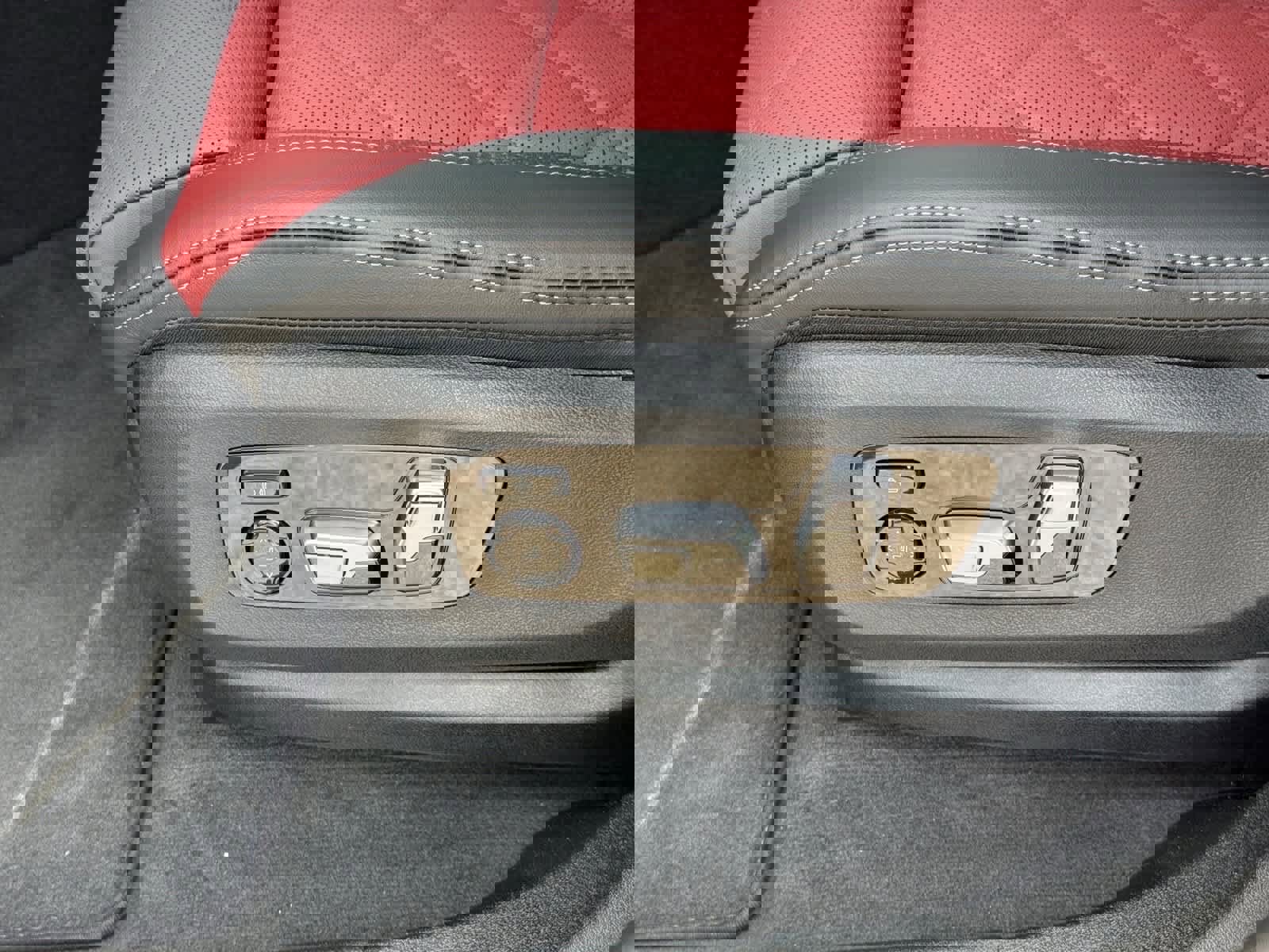 New 2026 BMW X6 xDrive40i image 11